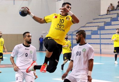 الانتصار الأول للأهلي والثاني للشباب بدوري خالد بن حمد