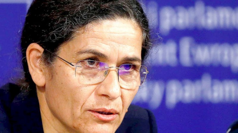 أميركا تتعهد للأكراد بالبقاء في سوريا