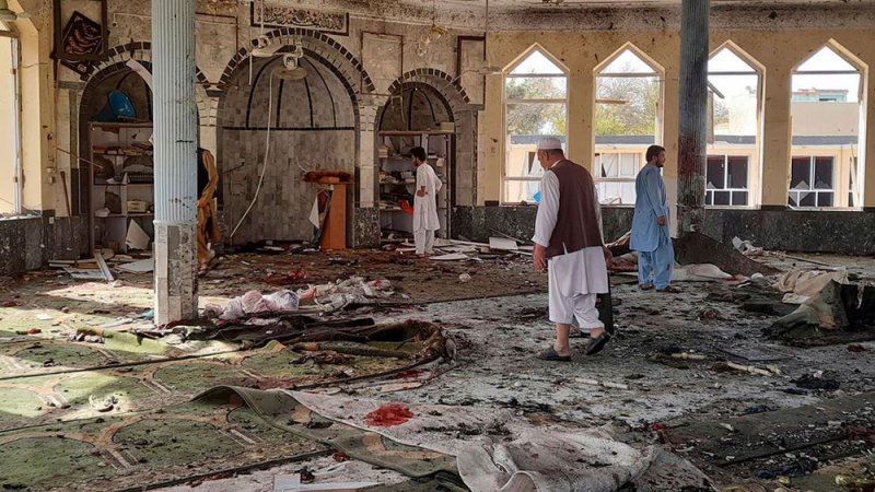 عدد ضحايا تفجير مسجد قندوز يتجاوز الـ 100 قتيل