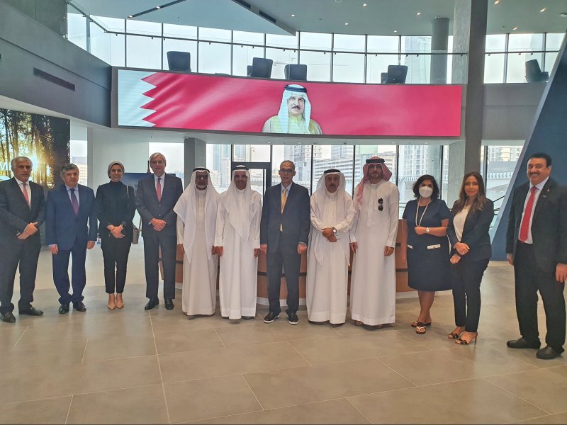 مجلس إدارة معهد "BIBF" يعقد أول اجتماع له في المبنى الجديد بخليج البحرين  