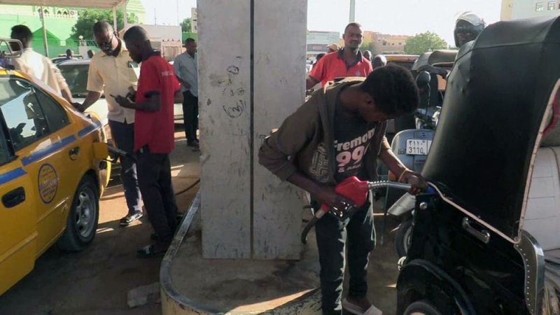 الحكومة السودانية: تأثر إمدادات الوقود بسبب إغلاق ميناء بورتسودان