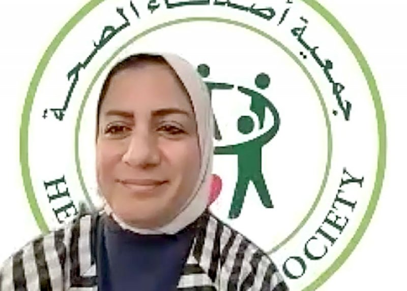 رئيسة "أصدقاء الصحة": الأكل العاطفي يحدث غالبًا دون وعي