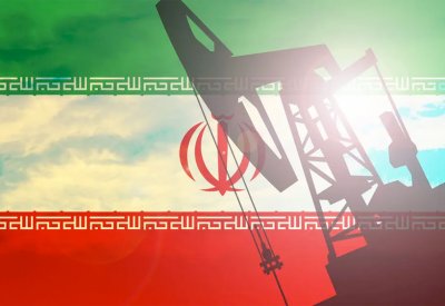 بلومبرغ: إيران تخطط لمنح النفط مقابل الاستثمار والسلع