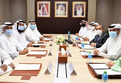 وزير الأشغال يبحث مع زايد والأنصاري وحطاب والتميمي احتياجات المحافظة الجنوبية 