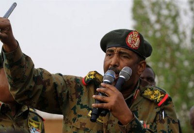 البرهان: البعض في السودان يحاول إقصاء القوات المسلحة