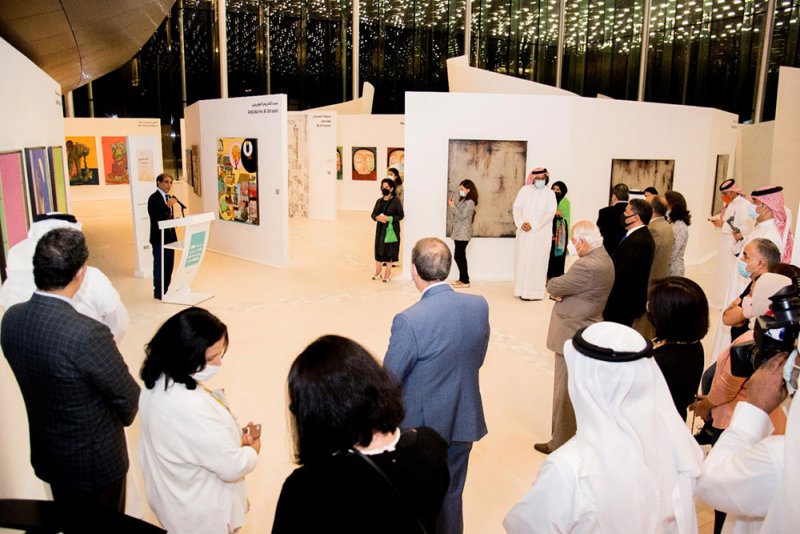 إطلاق كتاب "دليل أكسفورد في الفلسفة" في مسرح البحرين الوطني ضمن مشروع نقل المعارف