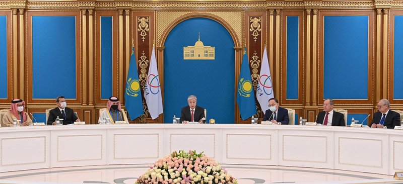وزير الخارجية ينقل تحيات جلالة الملك المفدى إلى فخامة رئيس كازاخستان
