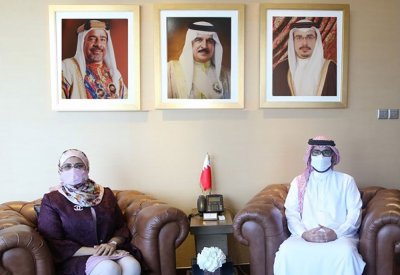 المؤيد يستقبل د.جواهر المضحكي