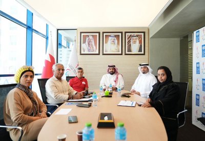 الأمين العام للجنة البارالمبية البحرينية يلتقي لجنة عدائي البحرين