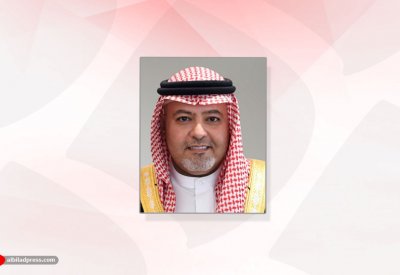 وزير العدل يتسلم نسخة من كتاب (الحماية الجنائية لحق الإنسان في حرمة اتصالاته الشخصية)