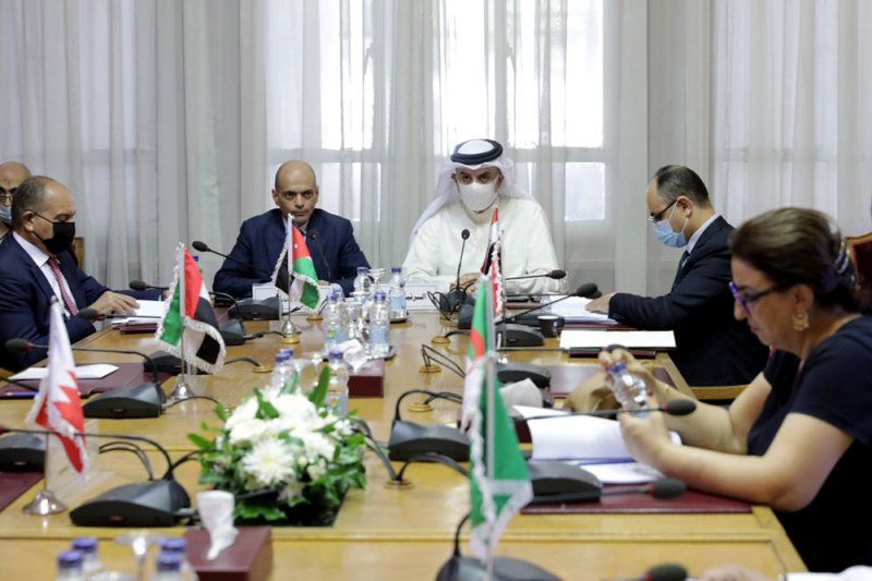 سفير البحرين لدى مصر يترأس اجتماع المكتب التنفيذي لمجلس الوزراء العرب المسوؤلين عن شؤون البيئة