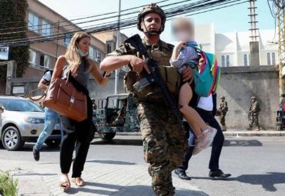 صور الأطفال المرعوبين ترسم صورة "قاتمة" لأحداث بيروت