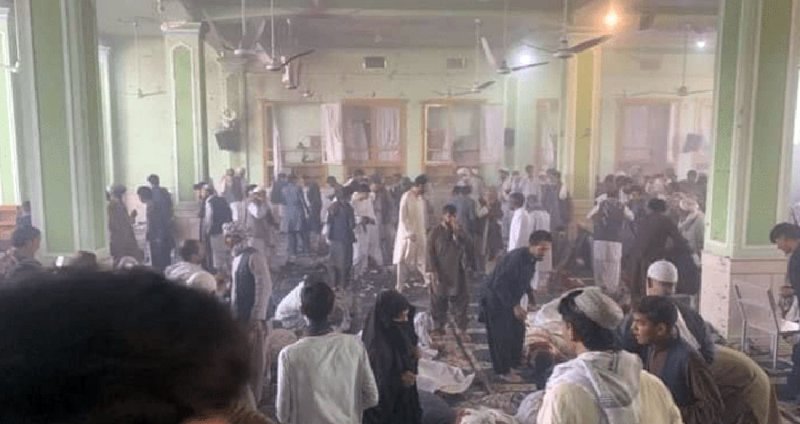130 قتيلا وجريحا بتفجير انتحاري استهدف مسجدا بمدينة قندهار
