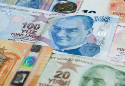 الليرة التركية تستمر في الهبوط لمستويات قياسية جديدة