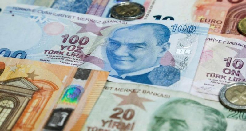 الليرة التركية تستمر في الهبوط لمستويات قياسية جديدة