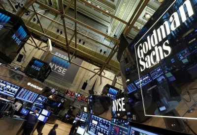 أداء البنوك يدعم بورصة نيويورك.. سهم غولدمان ساكس يقفز 3.6%
