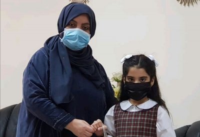 لؤلؤة الزلاق تدرب الطالبات على إعادة التدوير بهدف التنمية المستدامة
