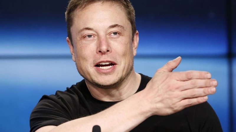 إيلون ماسك ينضم لاجتماع أكبر منافسيه المستقبليين