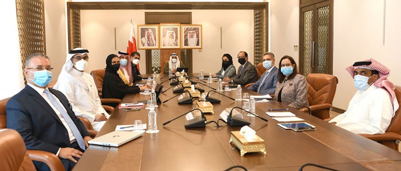 رئيس مجلس الشورى يؤكد دور لجان المجلس في دراسة التشريعات وجعلها جامعة مانعة وملبية لتطلعات القيادة الحكيمة