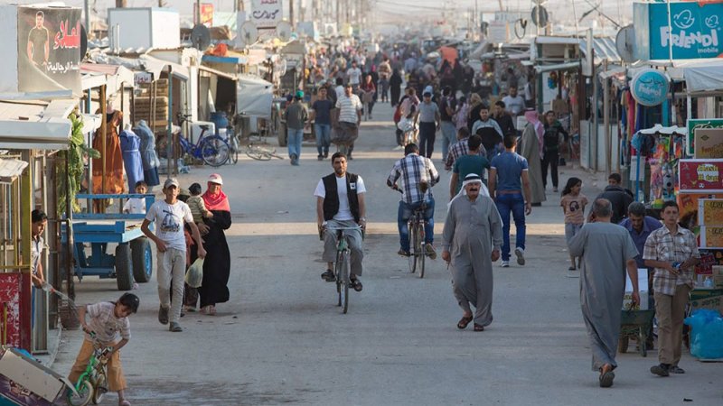 كباتن الزعتري.. عندما يحتاج اللاجئ إلى أكثر من مجرد دواء وطعام!