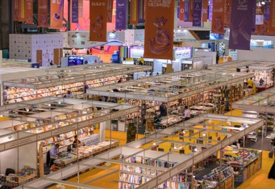 أكثر من 15 مليون كتاب بمعرض الشارقة الدولي للكتاب