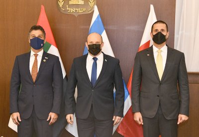 رئيس الوزراء الإسرائيلي يستقبل سفيري مملكة البحرين ودولة الإمارات العربية المتحدة لدى دولة إسرائيل