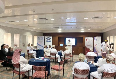 عُمان تطلع على تجربة البحرين بمجالات حاضنات الأعمال