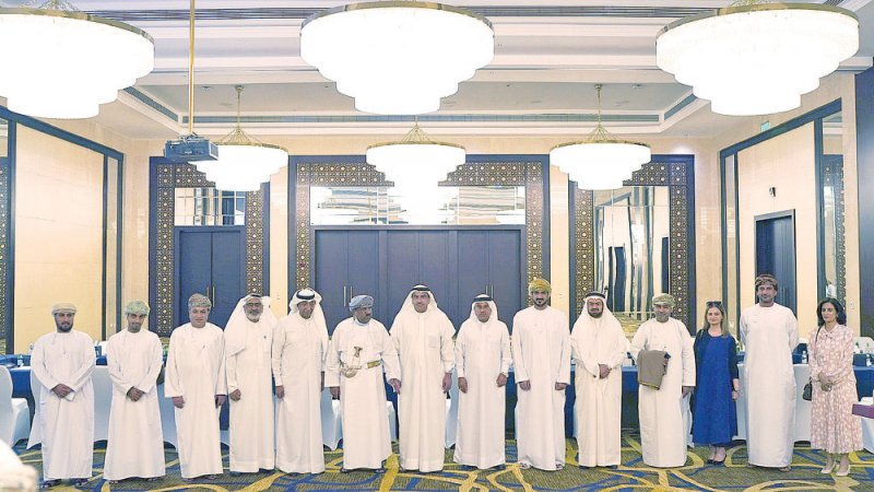 تأسيس شراكات بحرينية عمانية للنهوض بحجم التبادل التجاري