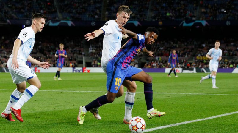 برشلونة يربط "خليفة ميسي" بـ 6 أعوام ومليار يورو