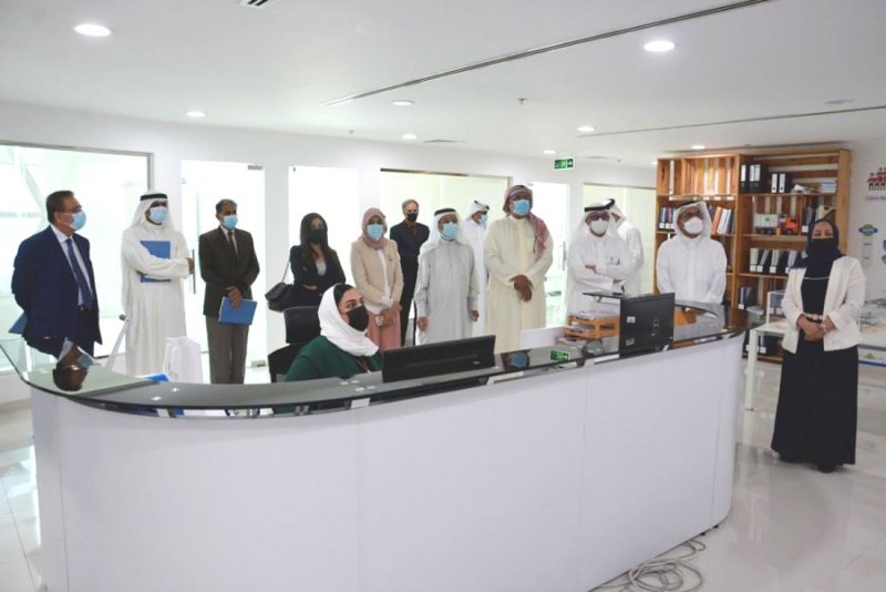 محافظ الشمالية يزور مركز استدامة ويؤكد أهمية تسطيح مؤشر النفايات في مدافن البحرين