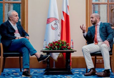 خالد بن حمد يبحث تعزيز التعاون المشترك مع رئيس اللجنة الأولمبية الإسبانية