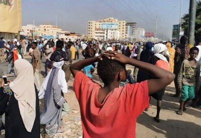 ردود فعل دولية تدعم حكومة حمدوك وتدعو للإفراج عنه