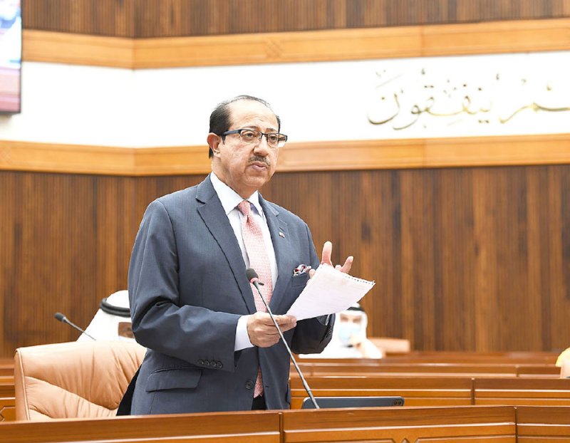 المسقطي: للتفريق بين الاستثمار في جزيرة ومطعم