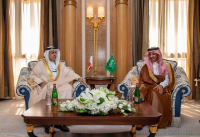 وزير الصناعة والتجارة والسياحة يجتمع بمعالي وزير السياحة بالمملكة العربية السعودية