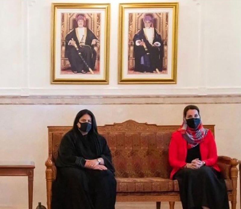 الأمين العام لمجلس التعليم العالي تلتقي بمساعدة رئيس جامعة السلطان قابوس للتعاون الدولي