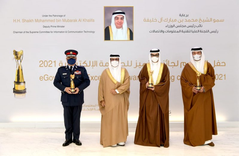 وزير الداخلية: دعم ورعاية جلالة الملك ومتابعة سمو ولي العهد رئيس مجلس الوزراء له بالغ الأثر في تحقيق نقلة نوعية في الأداء ومواصلة التميز بتقديم خدمات أمنية متكاملة