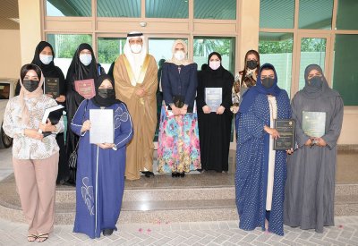 وزير التربية والتعليم يستقبل عدداً من الحاصلين على شهادات الدكتوراه 