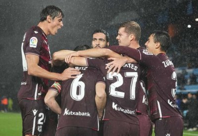 صراع مفتوح على الدوري بعد تعثرات الريال وبرشلونة