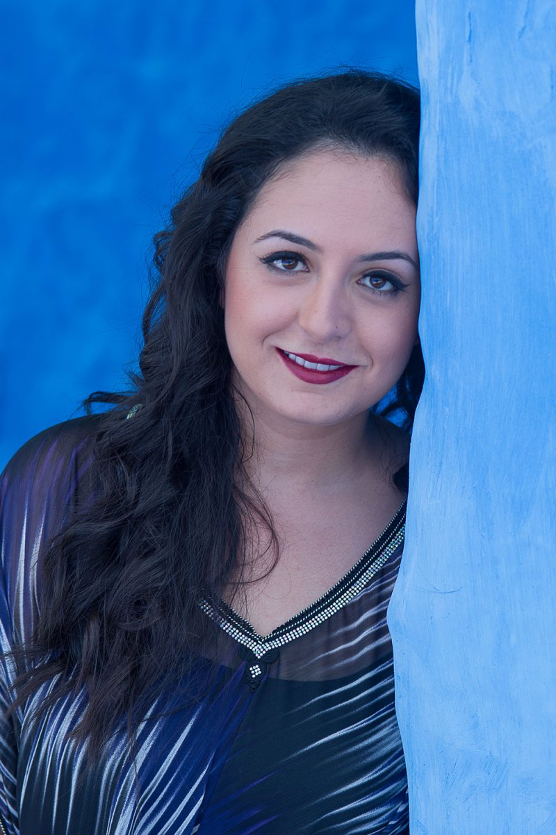 الفنانة المغربية نبيلة معن تحيي الموروث الأندلسي في مركز الشيخ إبراهيم