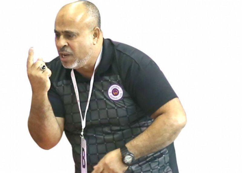 حسين عيسى يقترب من باربار بعد استقالة حسن مدن