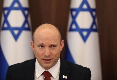 بينيت يتعهد بتحييد التهديد الإيراني.. ويشير لحرب باردة