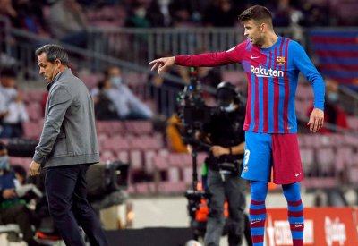 بيكيه يغيب عن مباراة برشلونة الحاسمة في دوري الأبطال