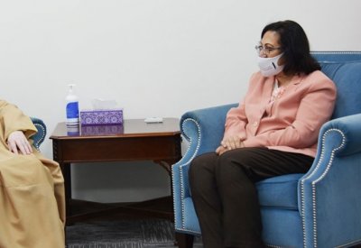 وزيرة الصحة تستقبل سفير البحرين لدى السودان