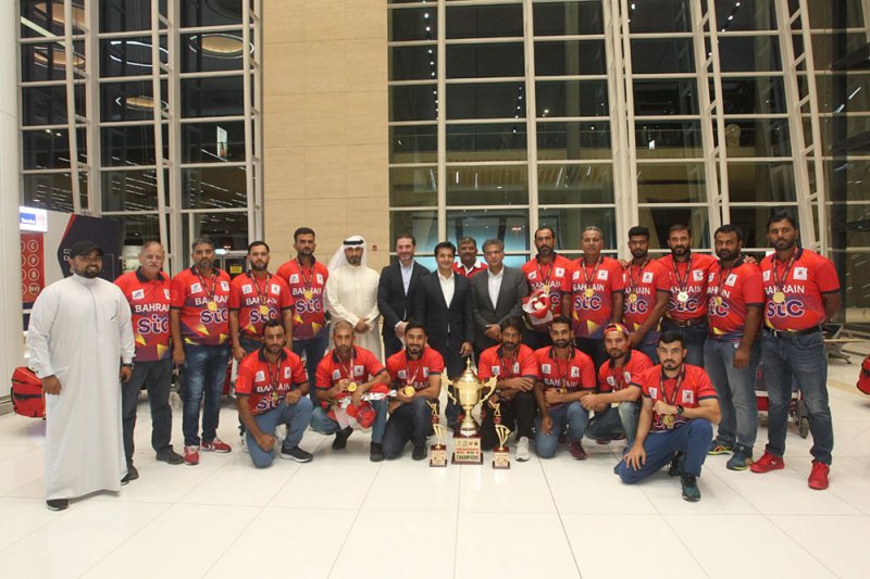 منتخب البحرين للكريكت يفوز بكأس بطولة التصفيات الآسيوية ويتأهل لبطول العالم للكريكت في استراليا 