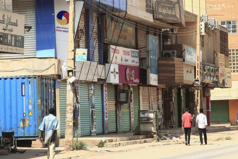 بعد يوم التظاهرات.. إغلاق شبه تام في الخرطوم