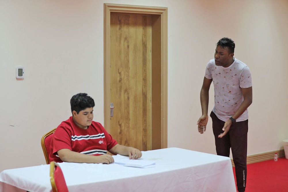 منصور الجداوي وخالد علي الغرير