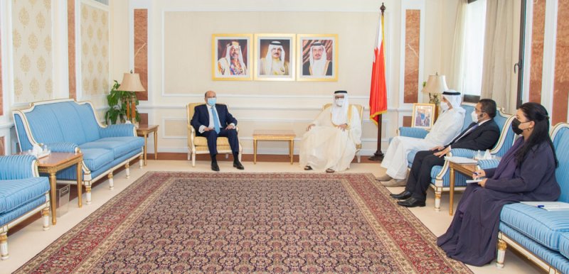 سعادة وزير الخارجية يستقبل سفير المملكة الأردنية الهاشمية لدى مملكة البحرين