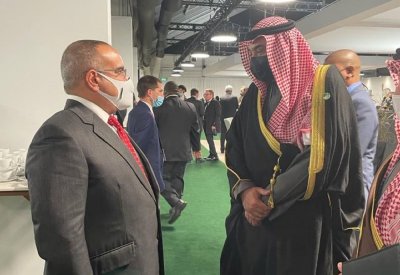 سمو ولي العهد رئيس مجلس الوزراء يلتقي رئيس مجلس الوزراء بدولة الكويت