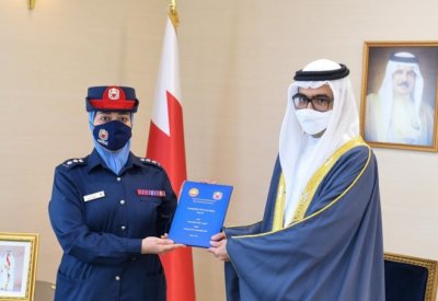 سمو محافظ المحافظة الجنوبية يتسّلم رسالة ماجستير في "أمن الحوسبة السحابية"