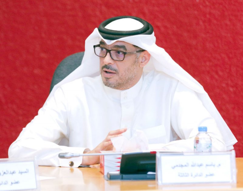المجدمي: إنجاز 480 طلب عازل أمطار في المحرق